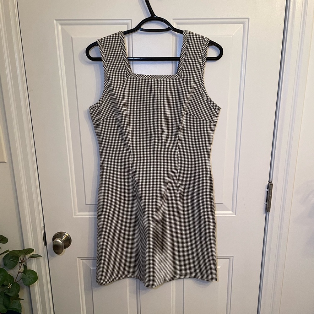 JM Collection Black and White Sheath Dress Sleeveless Square Neck